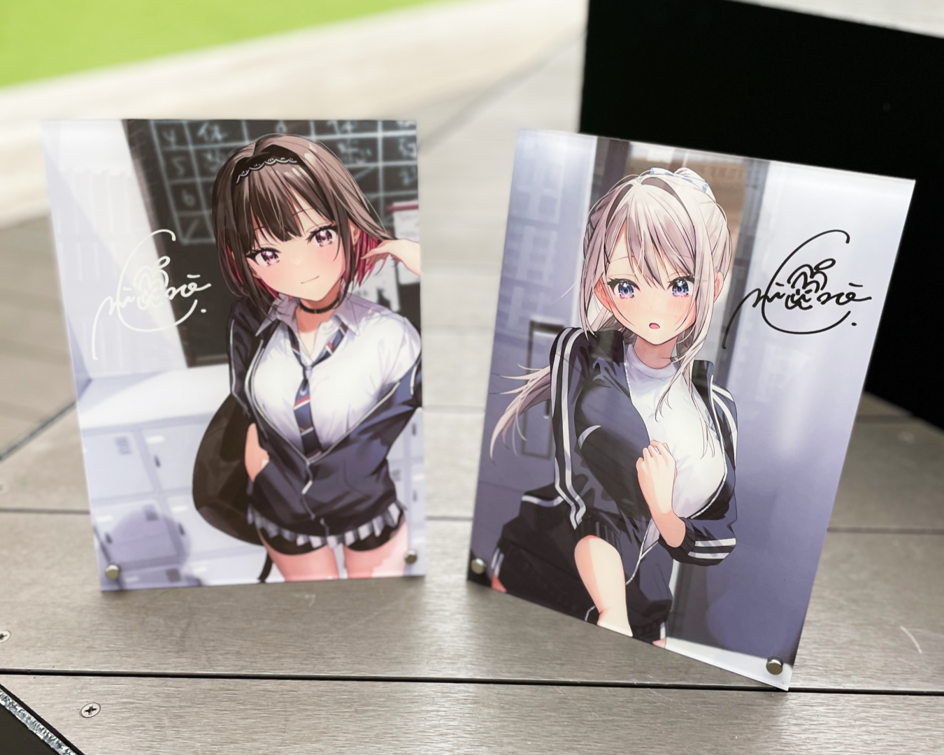 千種みのり「直筆サイン入りアクリルボード」数量限定